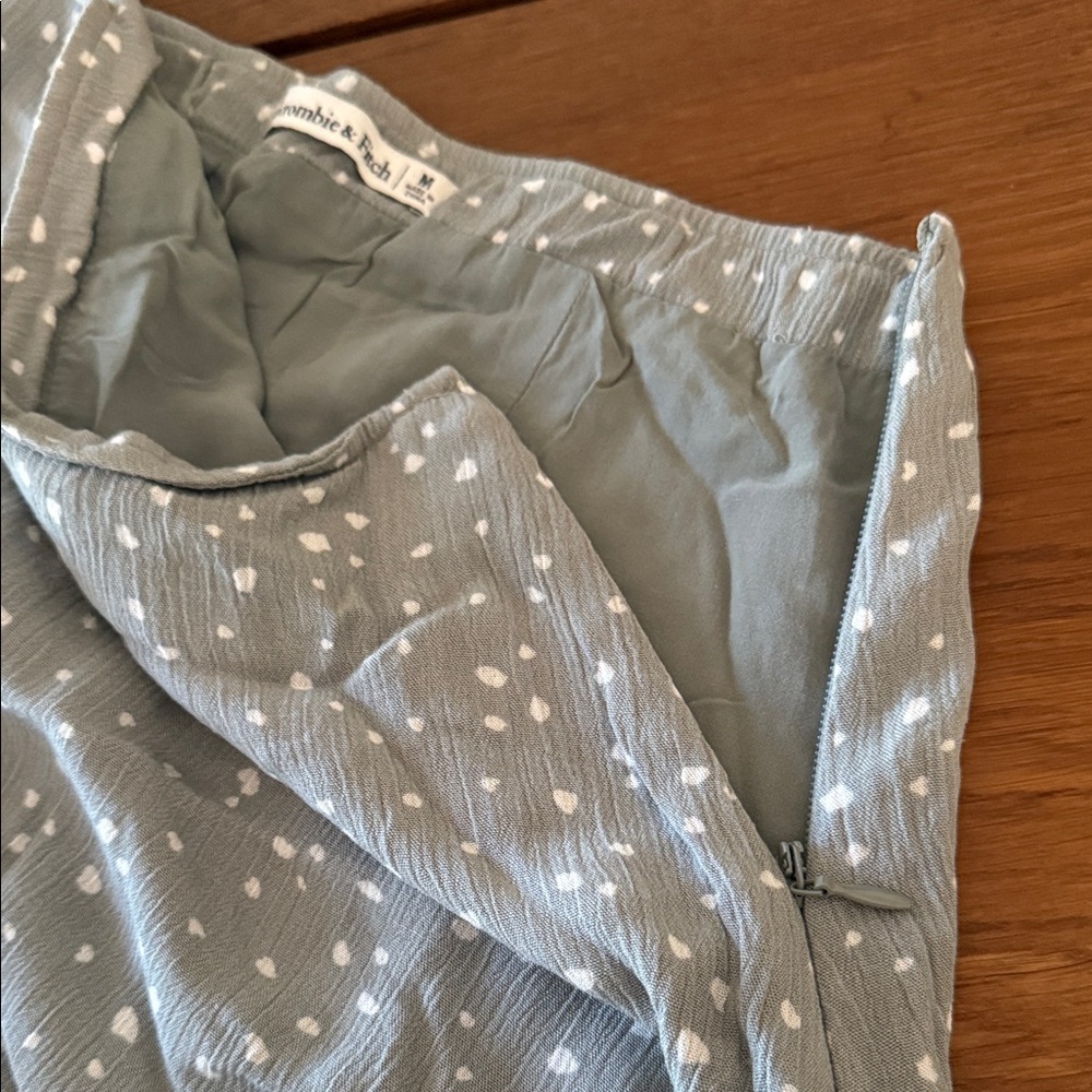 Abercrombie & Fitch Women's Polka Dot Ruffle Skirt with Zipper - Picture 3 of 5